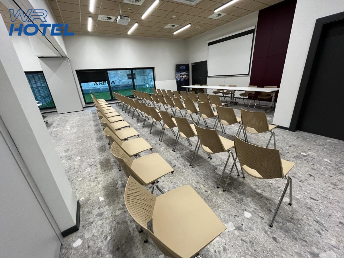 Hotel Wr Sport & - Centrum Sportu I Rozrywki