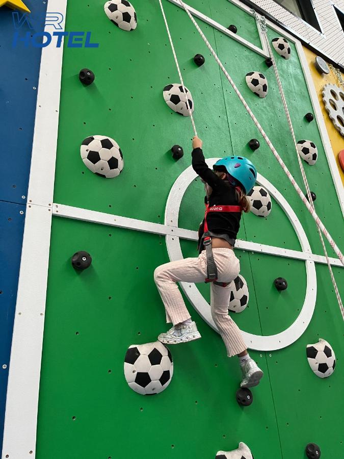 Wr Sport & - Centrum Sportu I Rozrywki Hotel Świlcza