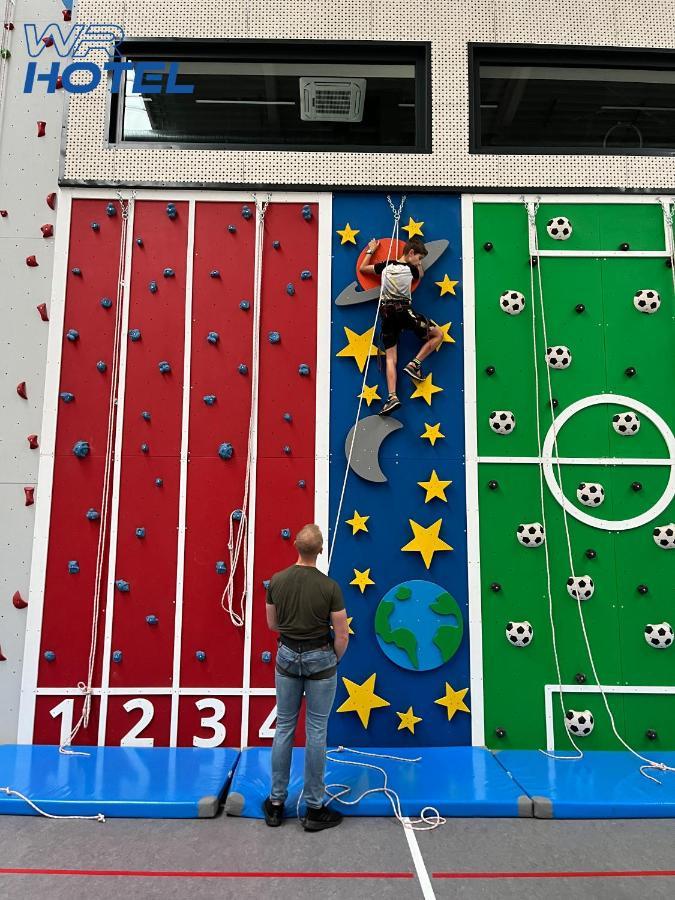Wr Sport & - Centrum Sportu I Rozrywki Hotel *