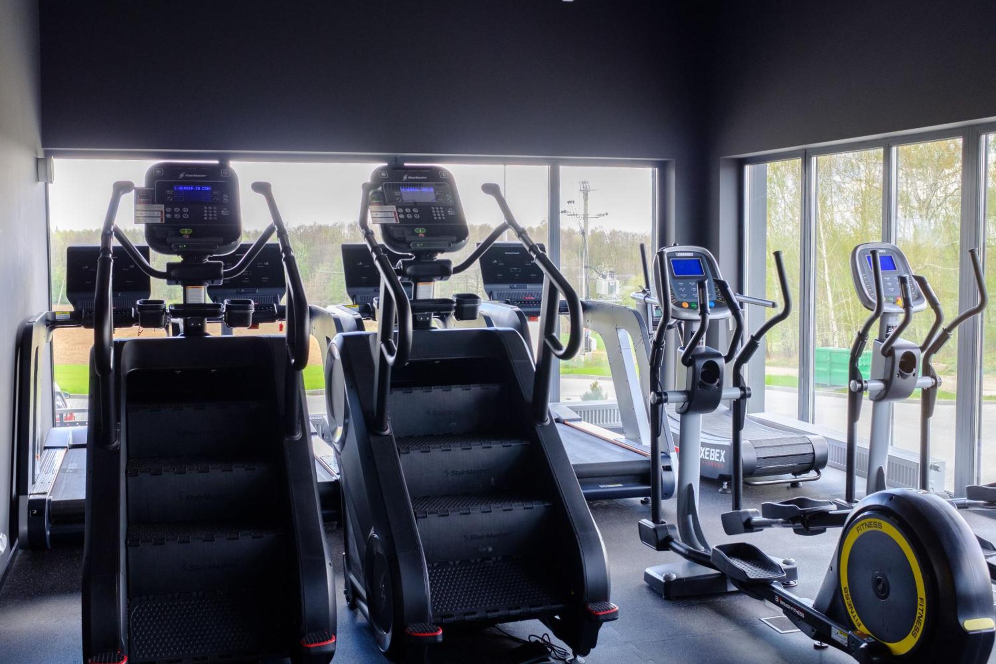Hotel Wr Sport & - Centrum Sportu I Rozrywki *