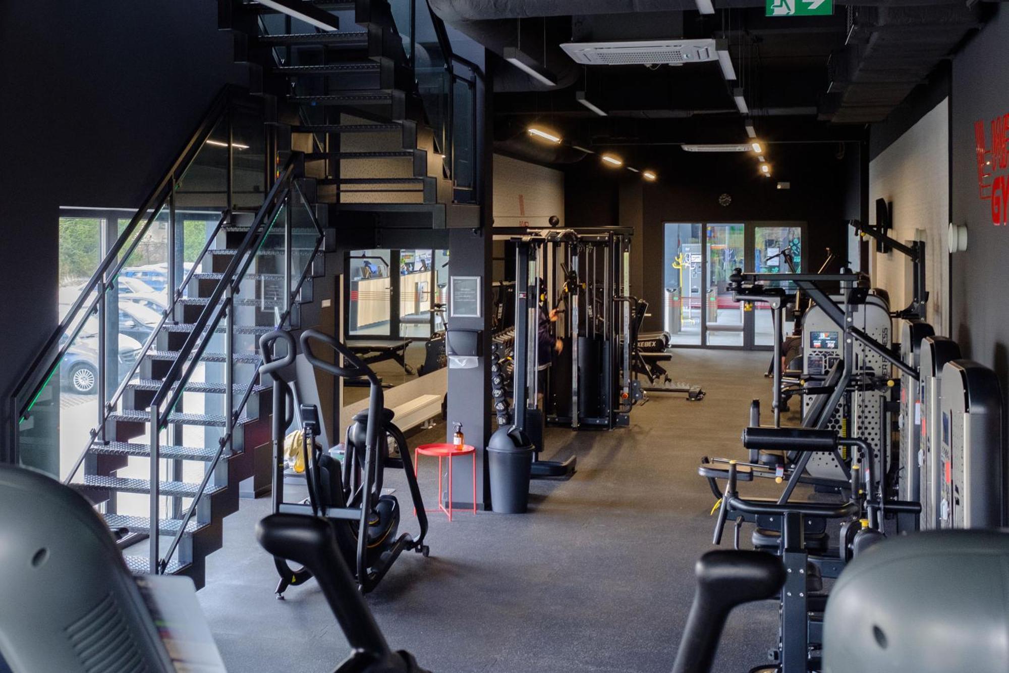 Wr Sport & - Centrum Sportu I Rozrywki *